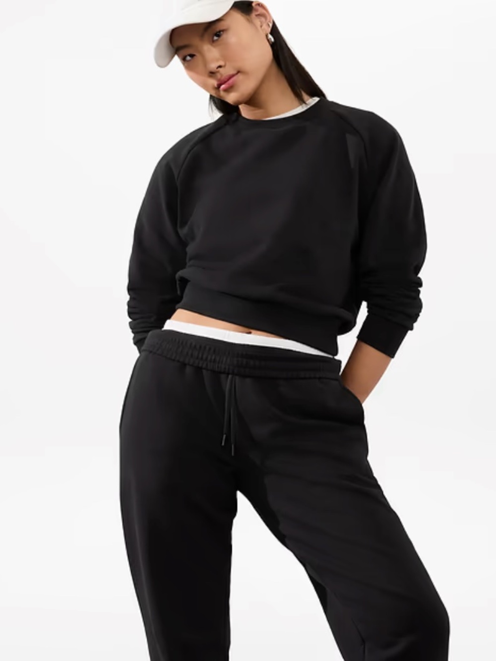 NWT Athleta Forever Fleece Relaxed Crew Sweatshirt in Black Size Large